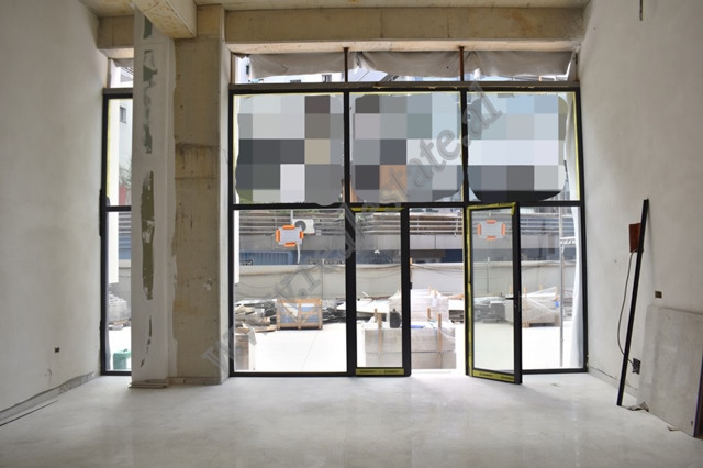Espace commercial à louer dans le quartier zogu i zi à Tirana, albanie
